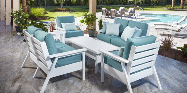  Outdoor seeting area
